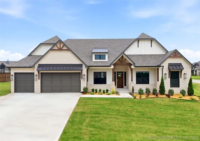Photo 1 of Sale Pending at 1831 E 44th Street, Sand Springs, OK 74063 | MLS# 2621903 | Listing updated on 2026-09-10