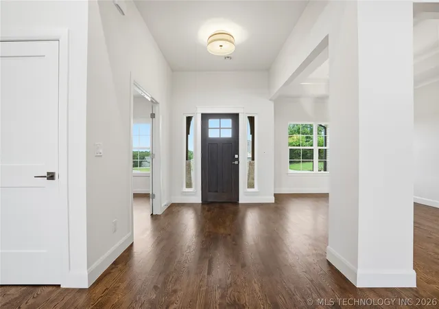 Photo 2 of Sale Pending at 1831 E 44th Street, Sand Springs, OK 74063 | MLS# 2621903 | Listing updated on 2026-09-10