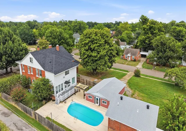 Photo 3 of Sale Pending at 809 W Elm St, Durant, OK 74701 | MLS# 2621991 | Listing updated on 2026-09-09