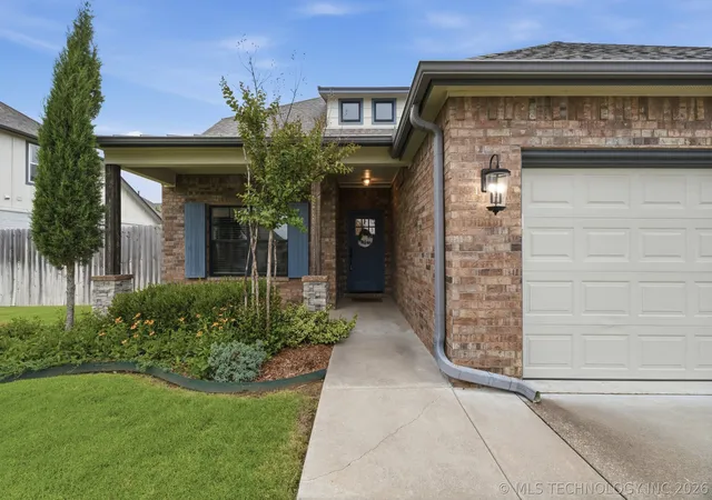 Photo 2 of Sale Pending at 8705 S Quanah Ave W, Tulsa, OK 74132 | MLS# 2622154 | Listing updated on 2026-09-10