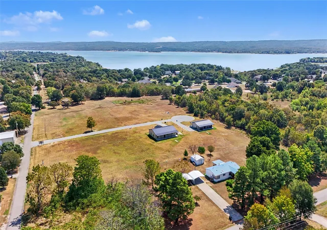 Photo 3 of Single family home for sale at 64 Reagan Dr, Eufaula, OK 74432 | MLS# 2621240 | Listing updated on 2026-09-25