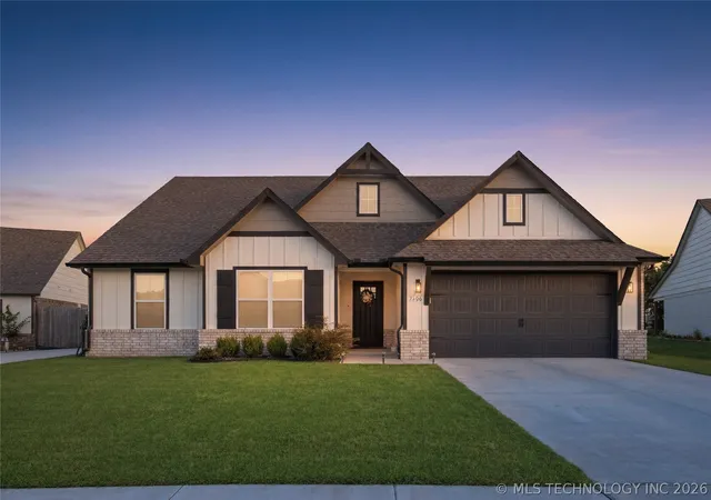 Photo 2 of Single family home for sale at 7408 N 159th Eastavenue, Owasso, OK 74055 | MLS# 2622253 | Listing updated on 2026-09-19