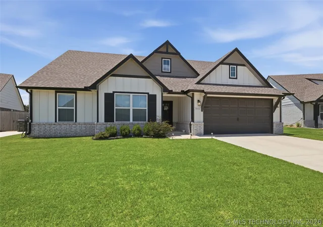 Photo 3 of Single family home for sale at 7408 N 159th Eastavenue, Owasso, OK 74055 | MLS# 2622253 | Listing updated on 2026-09-19