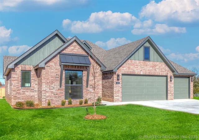 Photo 1 of Sale Pending at 25 E 32nd Street, Sand Springs, OK 74063 | MLS# 2621641 | Listing updated on 2026-09-08