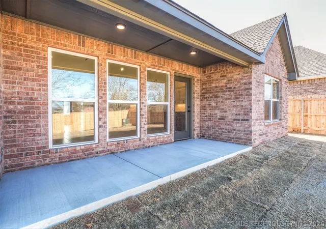 Photo 45 of Sale Pending at 25 E 32nd Street, Sand Springs, OK 74063 | MLS# 2621641 | Listing updated on 2026-10-05