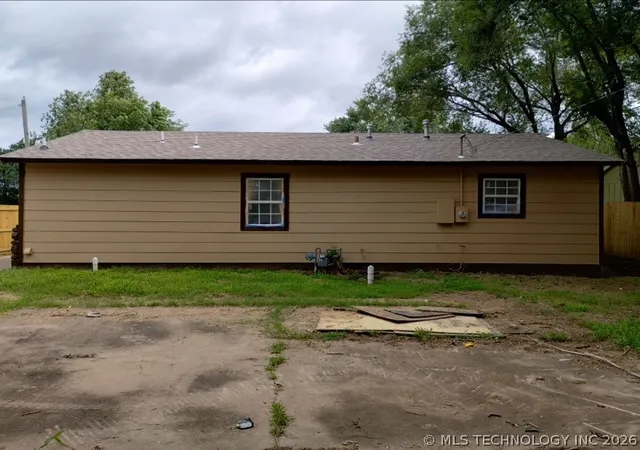 Photo 2 of Single family home for sale at 204 E 58th Street N, Tulsa, OK 74126 | MLS# 2622469 | Listing updated on 2026-09-03
