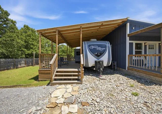 Photo 3 of Single family home for sale at 127 Seneca Springs, Eufaula, OK 74432 | MLS# 2622540 | Listing updated on 2026-09-09
