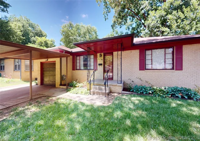 Photo 2 of Single family home for sale at 1535 E 54th Street, Tulsa, OK 74105 | MLS# 2621152 | Listing updated on 2026-09-14