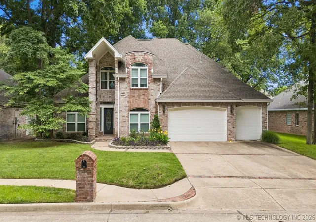 Photo 2 of Single family home for sale at 504 E Quinton St, Broken Arrow, OK 74011 | MLS# 2622041 | Listing updated on 2026-09-27