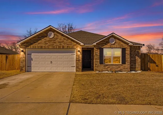 Photo 1 of Sale Pending at 15930 S 74th Eastavenue, Bixby, OK 74008 | MLS# 2622534 | Listing updated on 2026-09-08