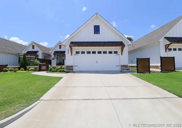 Photo 1 of Sale Pending at 1935 W Imperial Pl, Broken Arrow, OK 74011 | MLS# 2622638 | Listing updated on 2026-09-04