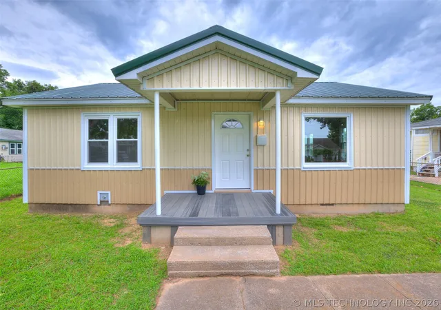 Photo 2 of Sale Pending at 516 S 45th West Ave, Tulsa, OK 74127 | MLS# 2622679 | Listing updated on 2026-09-03