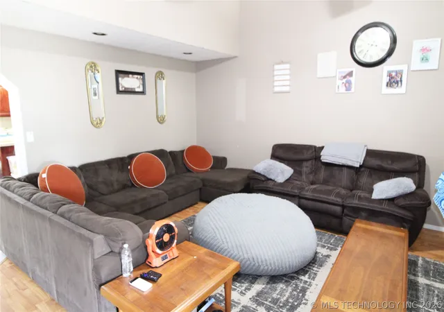 Photo 2 of Single family home for sale at 1261 E 136th Street, Glenpool, OK 74033 | MLS# 2622806 | Listing updated on 2026-09-08