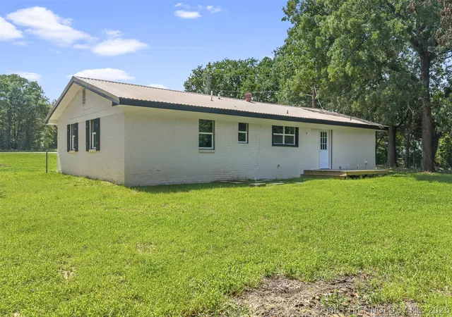 Photo 3 of Sale Pending at 7460 Dogwood, Ardmore, OK 73401 | MLS# 2622826 | Listing updated on 2026-09-18