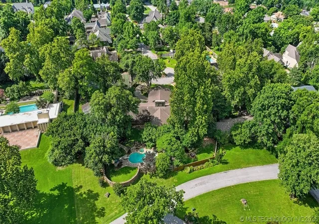 Photo 4 of Single family home for sale at 3701 S Atlanta Pl, Tulsa, OK 74105 | MLS# 2622858 | Listing updated on 2026-09-11