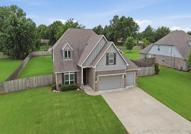 Photo 2 of Single family home for sale at 23868 E 95th Street S, Broken Arrow, OK 74014 | MLS# 2622884 | Listing updated on 2026-08-31