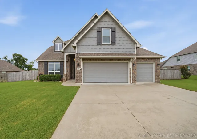 Photo 3 of Single family home for sale at 23868 E 95th Street S, Broken Arrow, OK 74014 | MLS# 2622884 | Listing updated on 2026-08-31