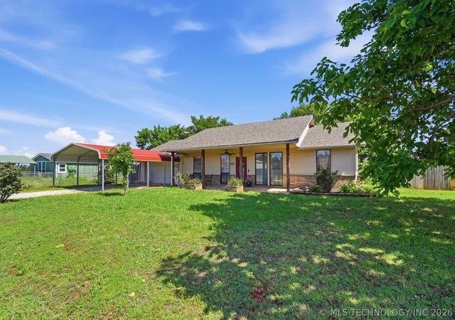 Photo 1 of Single family home for sale at 104 Overland Ct, Shawnee, OK 74804 | MLS# 2622529 | Listing updated on 2026-09-14