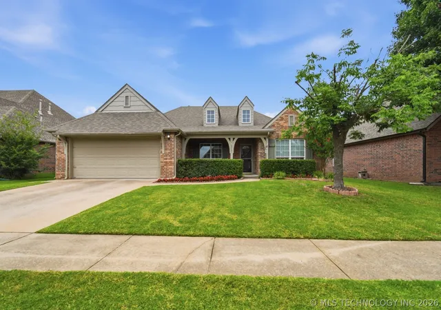 Photo 1 of Single family home for sale at 12521 S Date Pl, Jenks, OK 74037 | MLS# 2623163 | Listing updated on 2026-08-30