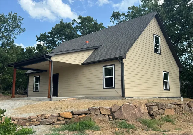 Photo 1 of Single family home for sale at 177 Sleepy Holw Trl, Eufaula, OK 74432 | MLS# 2623262 | Listing updated on 2026-09-09