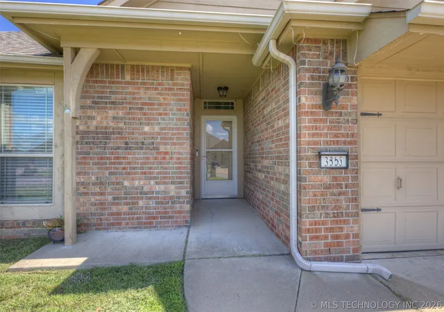 Photo 2 of Single family home for sale at 3318 E Fairmont Pl, Broken Arrow, OK 74014 | MLS# 2623299 | Listing updated on 2026-08-31