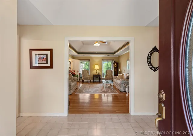Photo 3 of Single family home for sale at 1018 Arbor Dr, Bartlesville, OK 74006 | MLS# 2623352 | Listing updated on 2026-10-05