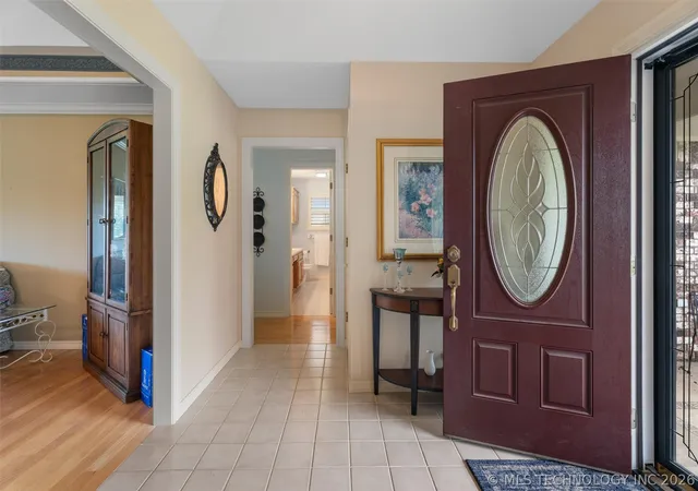 Photo 4 of Single family home for sale at 1018 Arbor Dr, Bartlesville, OK 74006 | MLS# 2623352 | Listing updated on 2026-10-05