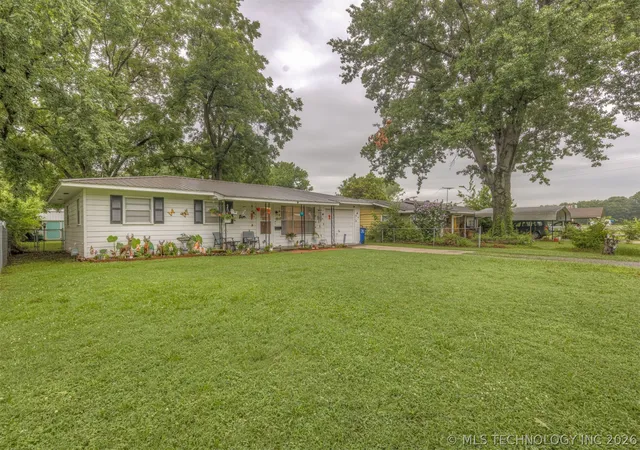 Photo 1 of Single family home for sale at 1006 Se 12th Street, Wagoner, OK 74467 | MLS# 2623240 | Listing updated on 2026-09-11