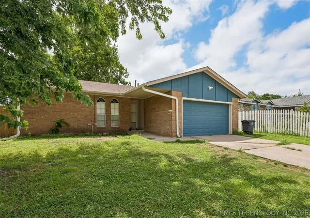 Photo 3 of Single family home for sale at 3634 S 106th Place E, Tulsa, OK 74146 | MLS# 2623428 | Listing updated on 2026-09-15