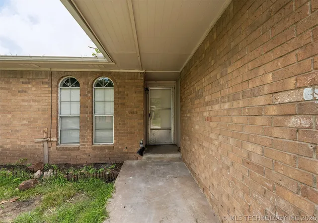 Photo 3 of Single family home for sale at 3634 S 106th Place E, Tulsa, OK 74146 | MLS# 2623428 | Listing updated on 2026-09-15