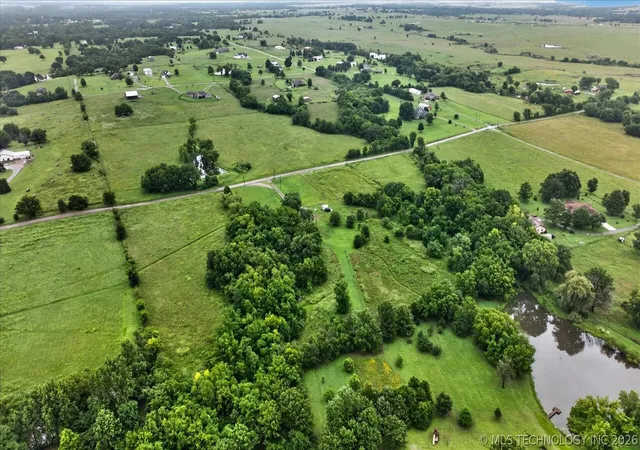 Photo 36 of Single family home for sale at 402951 W 2300 Road, Bartlesville, OK 74006 | MLS# 2622978 | Listing updated on 2026-09-03