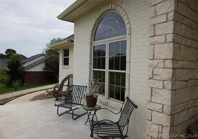 Photo 3 of Sale Pending at 2221 Shirley, Durant, OK 74701 | MLS# 2623245 | Listing updated on 2026-09-14