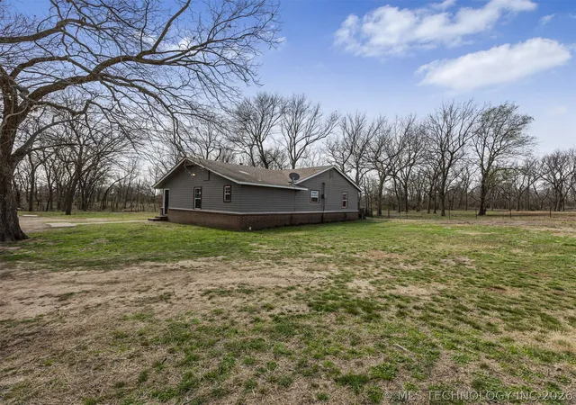 Photo 3 of Single family home for sale at 30740 North 3996, Ramona, OK 74061 | MLS# 2623600 | Listing updated on 2026-09-10