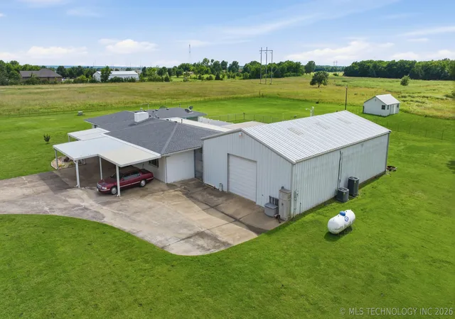 Photo 3 of Single family home for sale at 16870 S Yale Ave, Bixby, OK 74008 | MLS# 2621008 | Listing updated on 2026-08-31