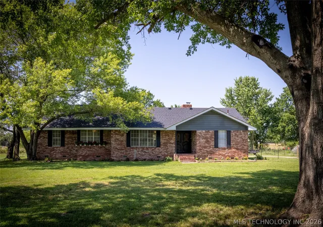 Photo 1 of Single family home for sale at 713 W Little Flower, Stigler, OK 74462 | MLS# 2622926 | Listing updated on 2026-09-08