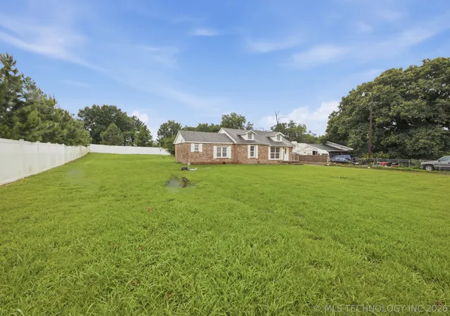 Photo 3 of Single family home for sale at 10035 Bryant Rd, Henryetta, OK 74437 | MLS# 2623541 | Listing updated on 2026-09-06