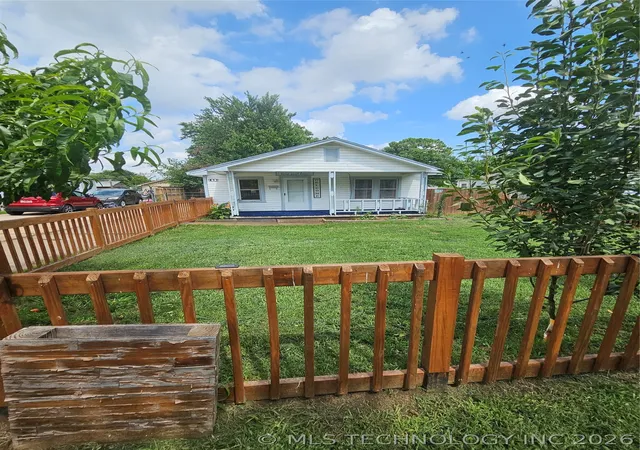 Photo 1 of Single family home for sale at 417 S 47th West Ave, Tulsa, OK 74127 | MLS# 2623664 | Listing updated on 2026-09-03