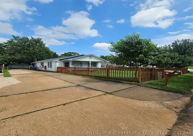 Photo 2 of Single family home for sale at 417 S 47th West Ave, Tulsa, OK 74127 | MLS# 2623664 | Listing updated on 2026-09-03