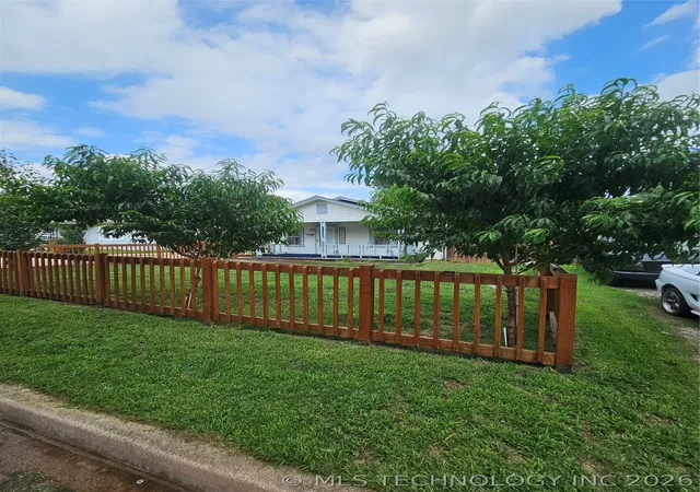 Photo 2 of Single family home for sale at 417 S 47th West Ave, Tulsa, OK 74127 | MLS# 2623664 | Listing updated on 2026-09-03