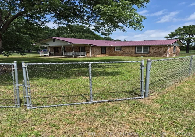 Photo 3 of Sale Pending at 418267 Highway 266, Checotah, OK 74426 | MLS# 2623696 | Listing updated on 2026-09-06