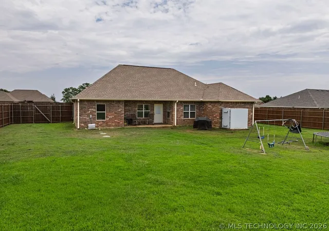 Photo 4 of Single family home for sale at 49 Paytons Pl, Durant, OK 74701 | MLS# 2623748 | Listing updated on 2026-09-03