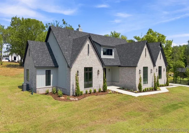 Photo 2 of Single family home for sale at 29513 E 106th Street, Coweta, OK 74429 | MLS# 2623782 | Listing updated on 2026-09-08