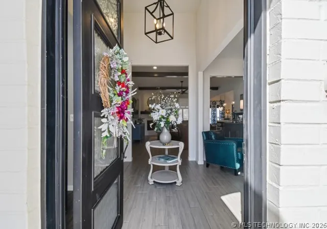 Photo 3 of Sale Pending at 506 N 84th Place, Broken Arrow, OK 74014 | MLS# 2623805 | Listing updated on 2026-09-03