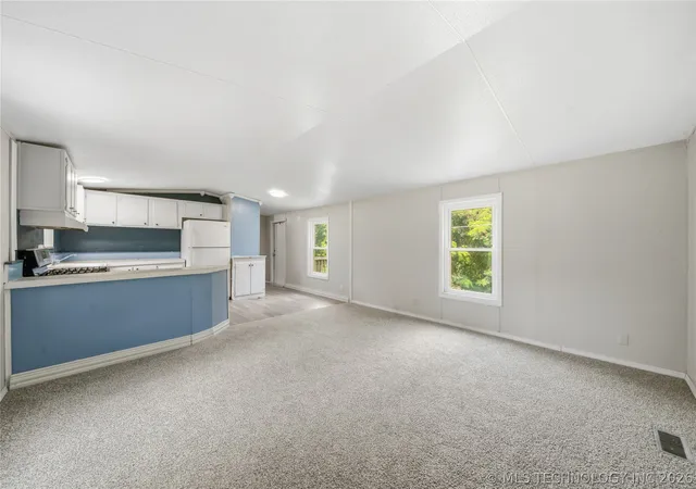 Photo 4 of Manufactured home for sale at 10231 Heritage Hills Dr, Sand Springs, OK 74063 | MLS# 2623808 | Listing updated on 2026-10-06