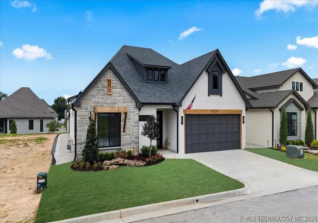 Photo 3 of Single family home for sale at 1224 N 72nd Street, Broken Arrow, OK 74014 | MLS# 2623532 | Listing updated on 2026-10-05