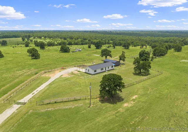 Single family home for sale at 183074 N 3030 Rd,OK 73442 | MLS# 2623872
