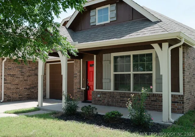 Photo 3 of Single family home for sale at 13672 S 91st Eastavenue, Bixby, OK 74008 | MLS# 2623802 | Listing updated on 2026-10-21