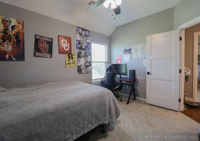 Photo 4 of Sale Pending at 8716 E Detroit St, Broken Arrow, OK 74014 | MLS# 2621533 | Listing updated on 2026-09-04