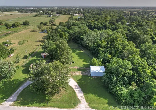 Photo 3 of Single family home for sale at 14321 E 122nd Street N, Collinsville, OK 74021 | MLS# 2624066 | Listing updated on 2026-10-05