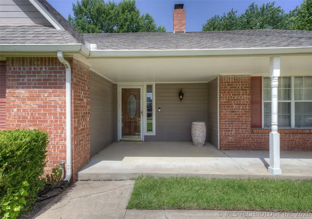 Photo 2 of Single family home for sale at 10906 S 84th Eastavenue, Tulsa, OK 74133 | MLS# 2623972 | Listing updated on 2026-09-04